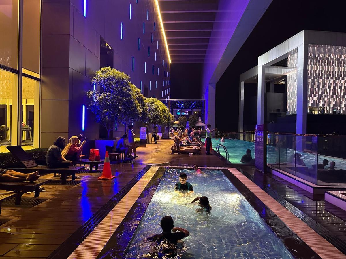 The Platinum Kuala Lumpur By Cozy White Exterior foto