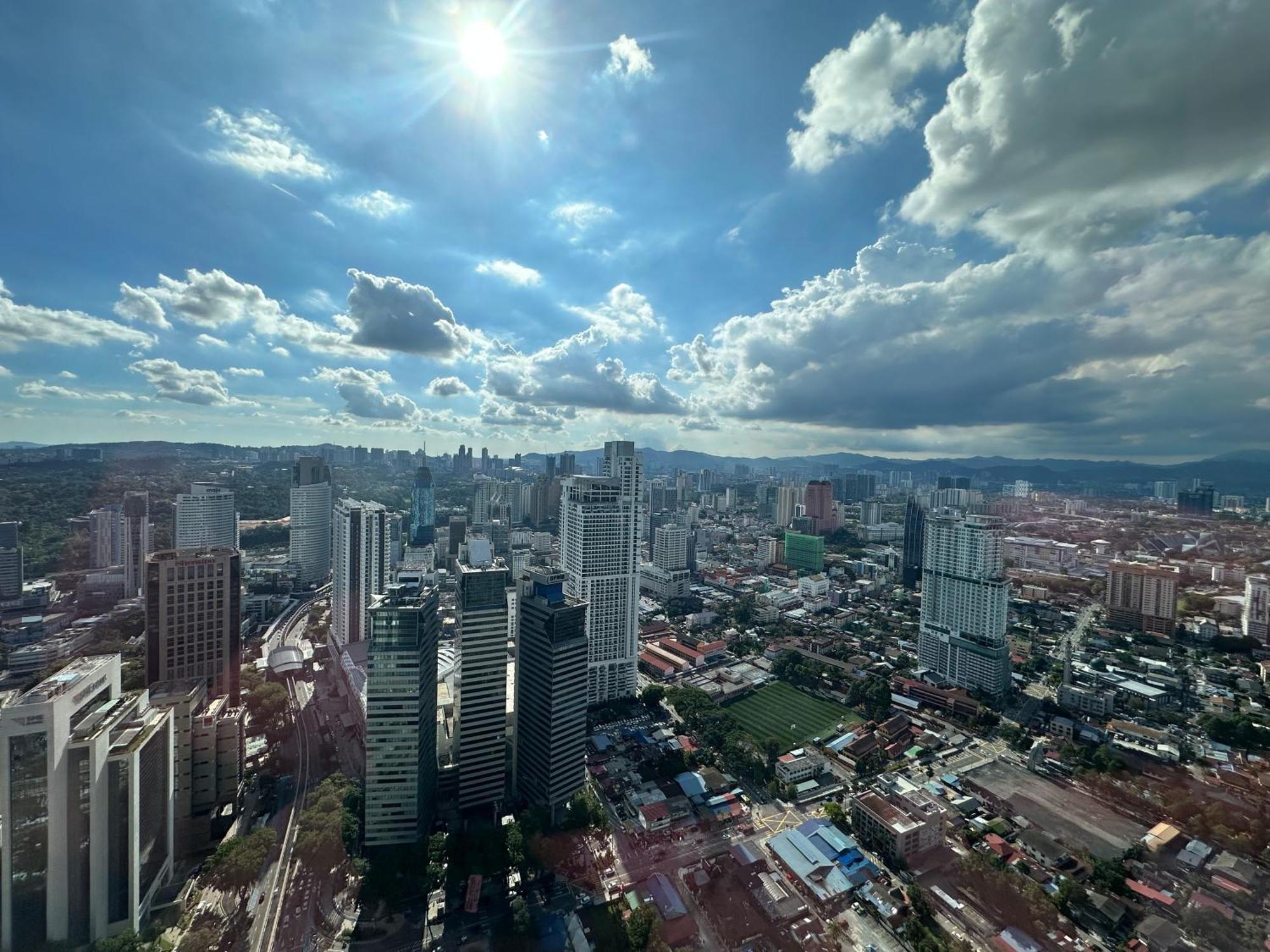 The Platinum Kuala Lumpur By Cozy White Exterior foto