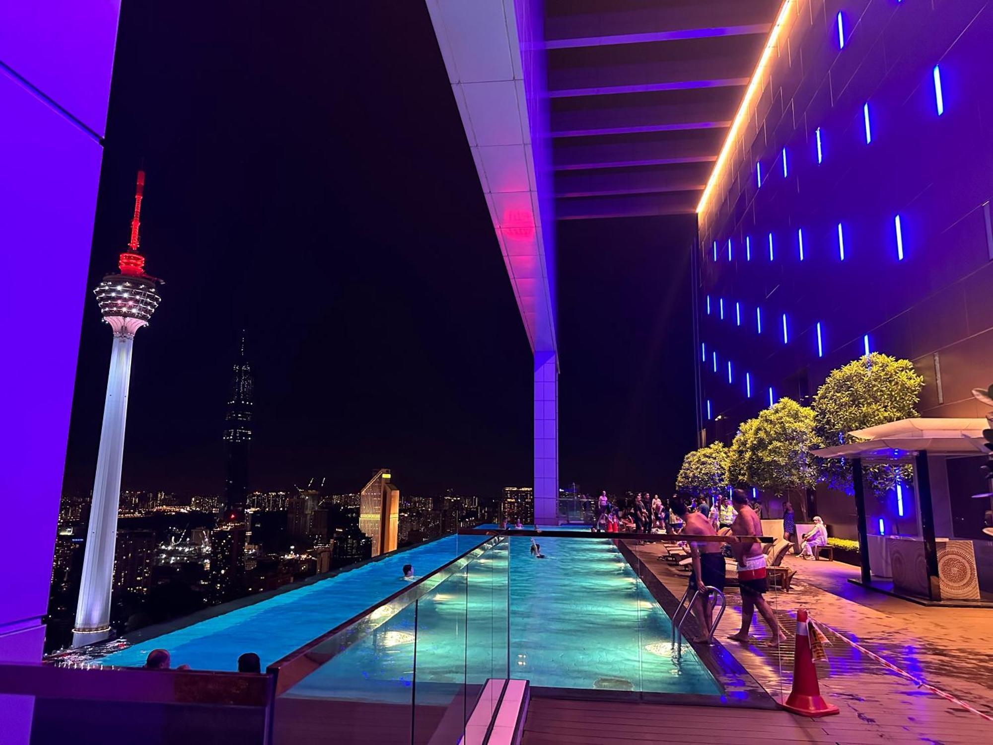 The Platinum Kuala Lumpur By Cozy White Exterior foto